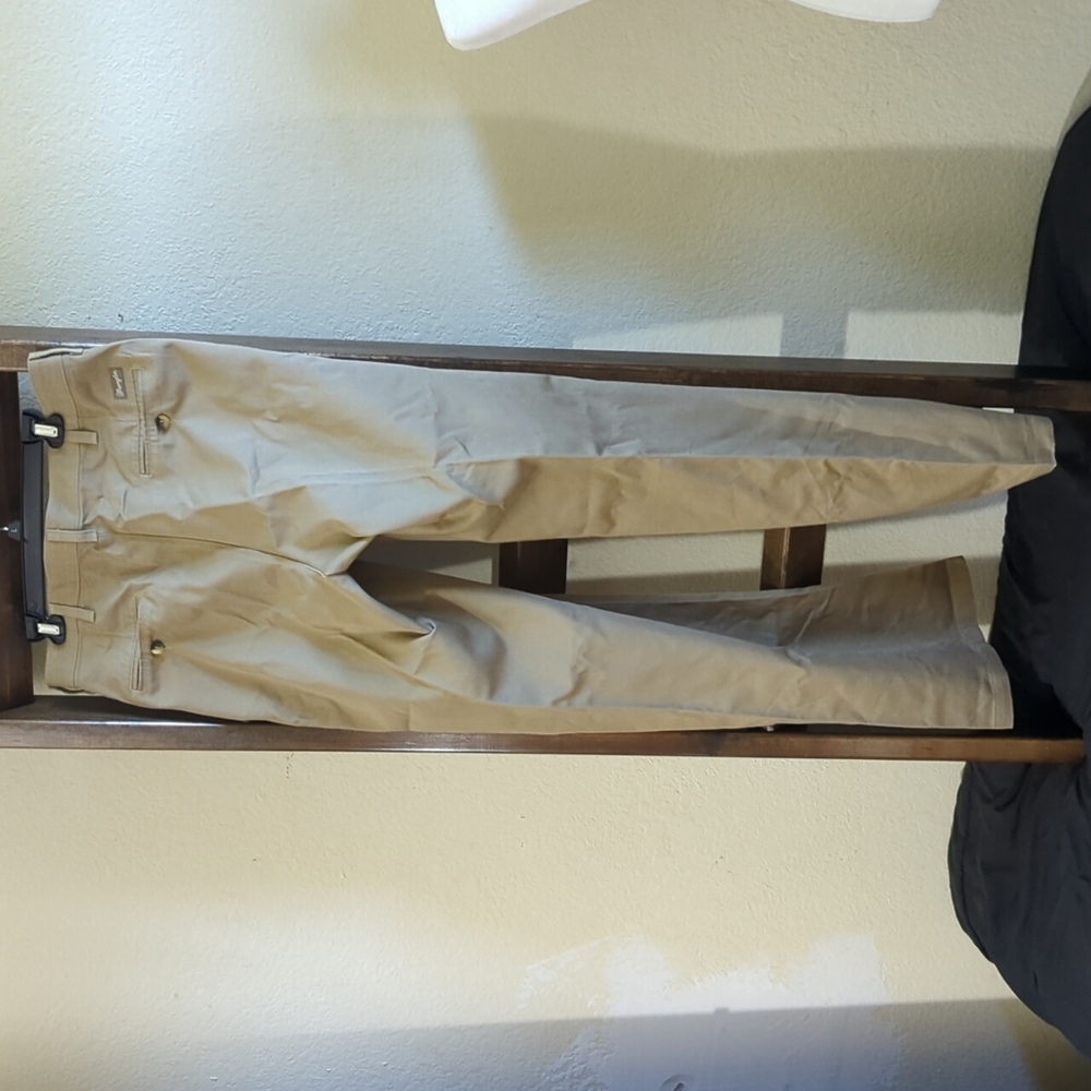 Khaki's - Picture 5 of 9